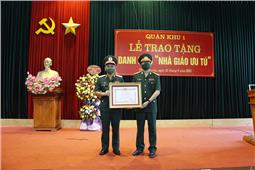 Trao tặng danh hiệu Nhà giáo ưu tú cho Đại tá Phạm Văn Hòa, Hiệu trưởng Trường Cao đẳng Nghề số 1